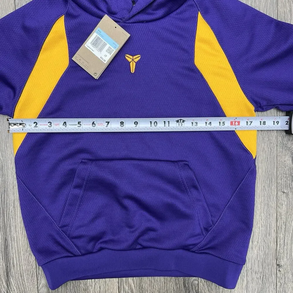 Nike Kobe Hoodie Size Medium Big Kids Court Purple Gold Therma Fit Pullover $52